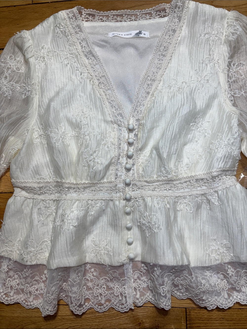 Altar’d State Ivory White Lace Embroidered Peplum Blouse- Size Small NWT - Picture 3 of 13